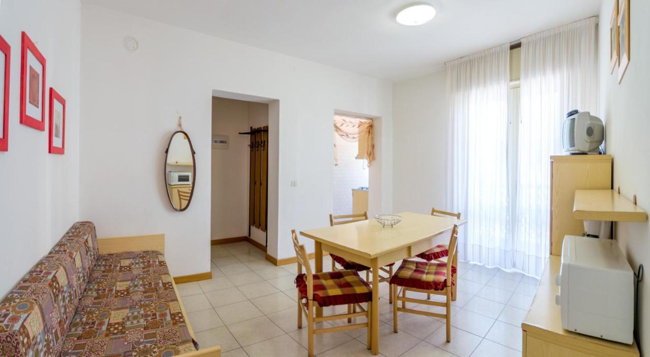 Clara Villa Bibione Exterior photo