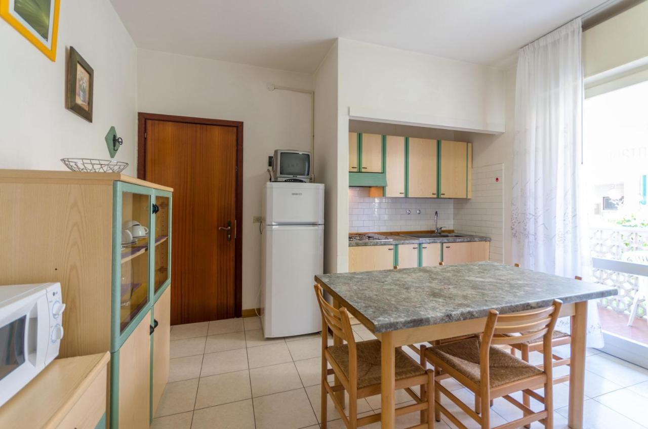 Clara Villa Bibione Exterior photo